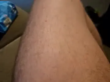 HugeTitties – webcam model profile photo Image 9