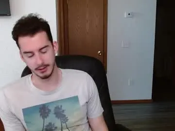 travonidas – webcam model profile photo Image 2