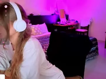 VaniaLee – webcam model profile photo Image 12