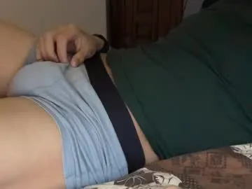 michael_twinkk – webcam model profile photo Image 2