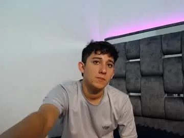 KASIDYIx – webcam model profile photo Image 13