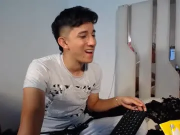 KASIDYIx – webcam model profile photo Image 3