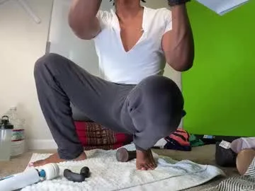 ArianaSole – webcam model profile photo Image 12