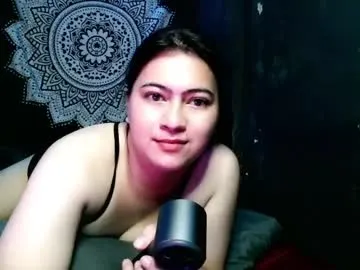 HalyBeii – webcam model profile photo Image 10