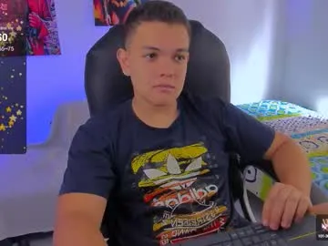 Live with Dani_LittleBoss on FliCam Image 6