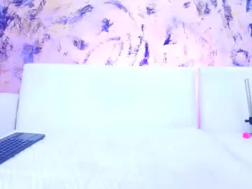 Isabella_69 – webcam model profile photo Image 12