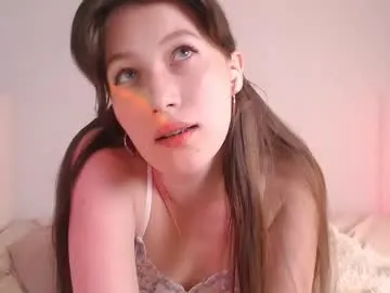 ZoeShine – webcam model profile photo Image 9
