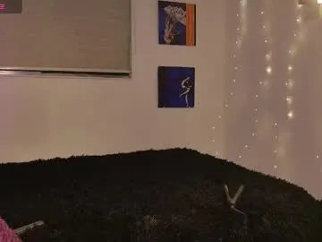 KarolBrand – webcam model profile photo Image 12