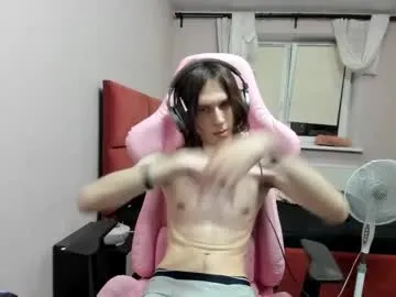 SkyEyesLuna – webcam model profile photo Image 6