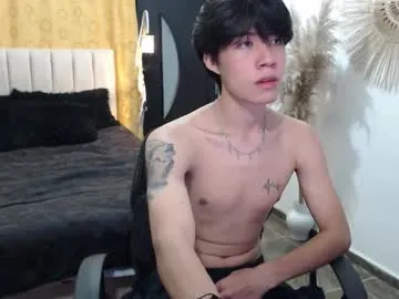 EvaAmanti – webcam model profile photo Image 15