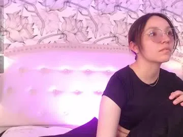 SandiSquirts – webcam model profile photo Image 10