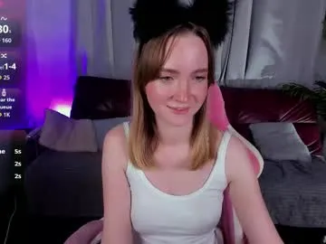 EmilyWeston – webcam model profile photo Image 10