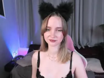 EmilyWeston – webcam model profile photo Image 6