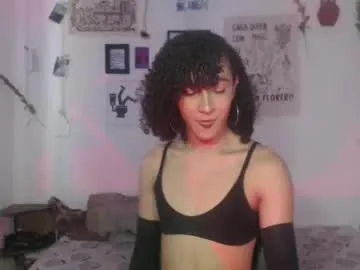 isabella_glam – webcam model profile photo Image 10