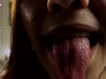 Serene_Sophiex – webcam model profile photo Image 14