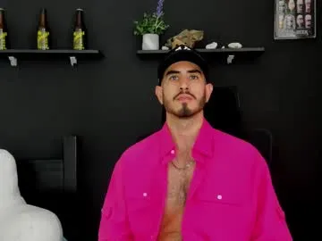 ChloeeGill – webcam model profile photo Image 2