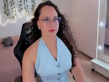 RosieFernandez – webcam model profile photo Image 16