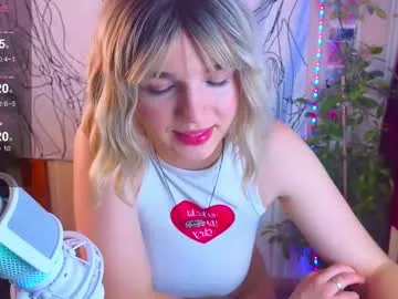 Live with Kiara_Elyon on FliCam Image 7