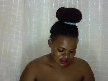 ASHLEYDIVINE93 – webcam model profile photo Image 11