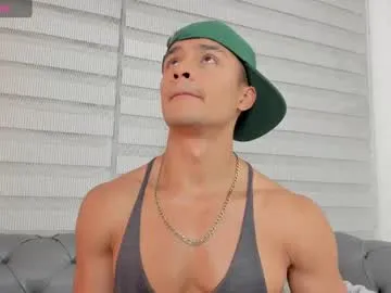 Live with fitsexyboii on FliCam Image 18