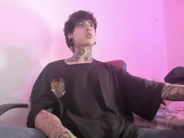 TeenieMarie – webcam model profile photo Image 5