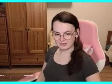 ZoeShine – webcam model profile photo Image 2