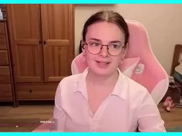 ZoeShine – webcam model profile photo Image 8