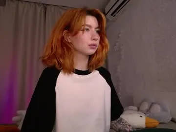 SandiSquirts – webcam model profile photo Image 17