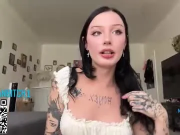 Clarckbella – webcam model profile photo Image 9