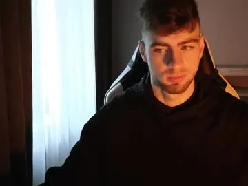 Juhone – webcam model profile photo Image 9