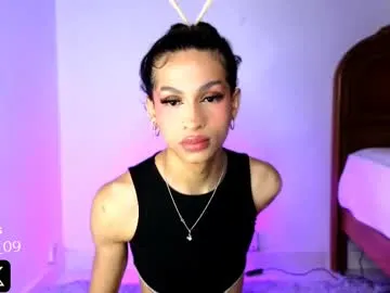 BitchySalome – webcam model profile photo Image 5