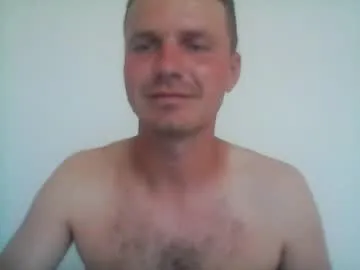 CarinaEstrada – webcam model profile photo Image 3