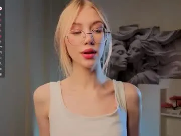 chicachocolate01 – webcam model profile photo Image 6