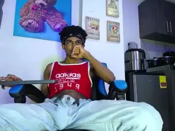 alissapetite – webcam model profile photo Image 2