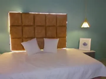 Donovan_Desmond – webcam model profile photo Image 12