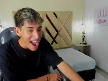 Donovan_Desmond – webcam model profile photo Image 17