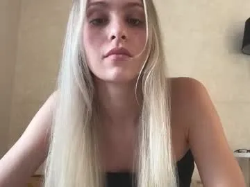 NatallieLynn – webcam model profile photo Image 17