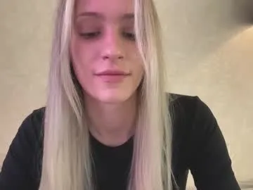 NatallieLynn – webcam model profile photo Image 18