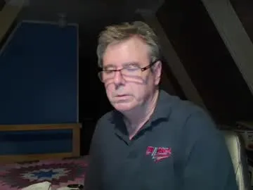 drinklinov – webcam model profile photo Image 19