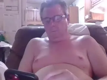 drinklinov – webcam model profile photo Image 4