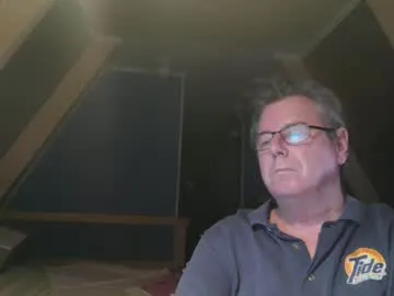 drinklinov – webcam model profile photo Image 9