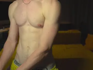 LauraFord – webcam model profile photo Image 15