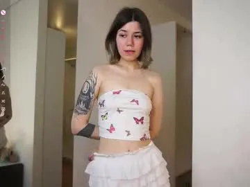 RoxyLyne – webcam model profile photo Image 17