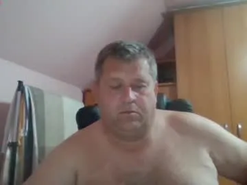 otouhu76 – webcam model profile photo Image 4