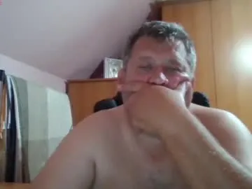 otouhu76 – webcam model profile photo Image 6