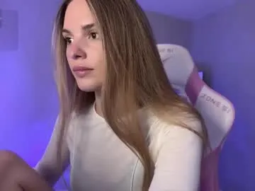 LunaKrismas – webcam model profile photo Image 7