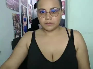 GianaBravo – webcam model profile photo Image 14