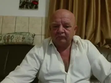 KarinaSanz – webcam model profile photo Image 18