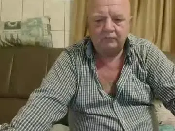 KarinaSanz – webcam model profile photo Image 8