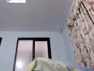 raymondmont – webcam model profile photo Image 19